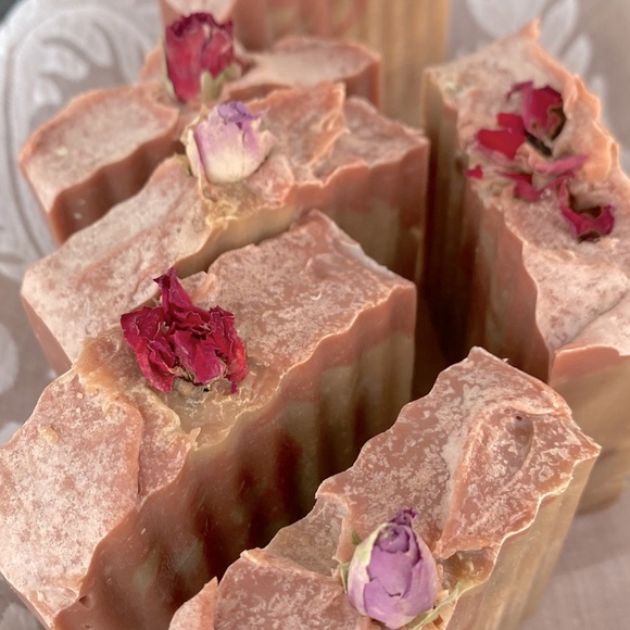 COPY - Goat’s Milk Rose-Vanilla (Turkey 🌹 tea) handmade natural soap, artisan s… - Picture 3 of 5